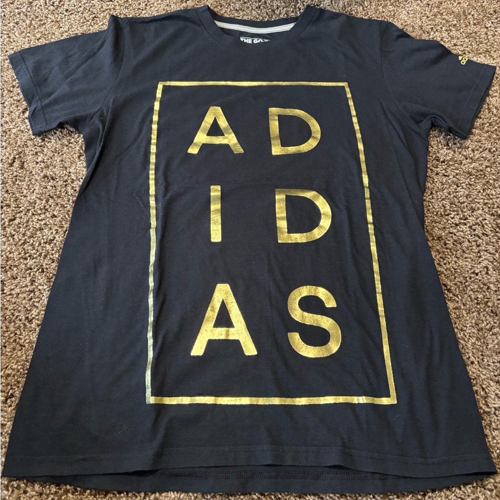 Adidas go-to performance men's black t shirt size small with gold letters EUC
